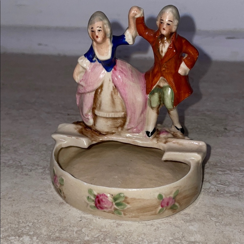 Vintage Victorian colonial Aristocratic couple ceramic ashtray
